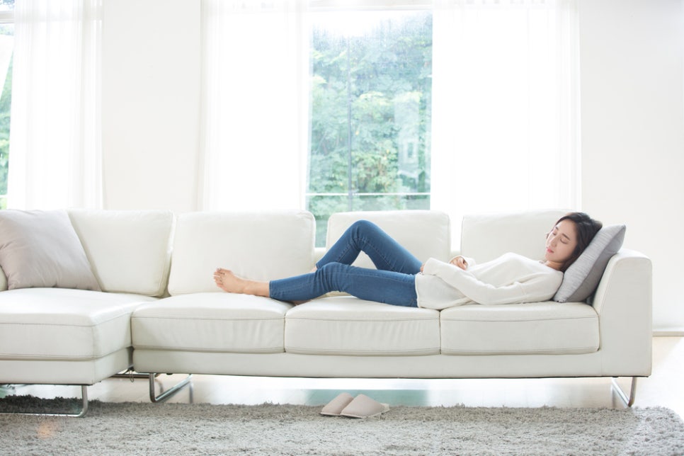 What Are the Causes and Symptoms of Sleepwalking, and How Can It Be Improved and Managed? image 2