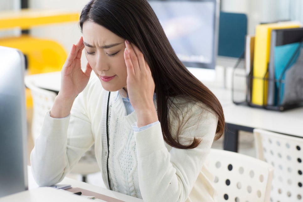 Causes, Symptoms, and Ways to Prevent Cluster Headaches image 6