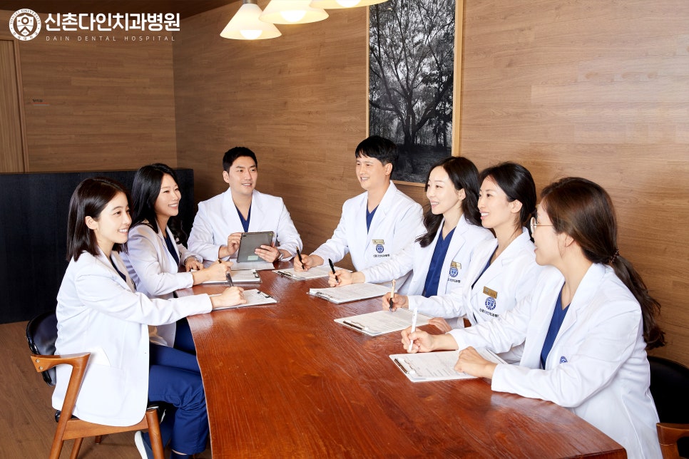 여의도역치과 투명교정 설측교정과 비교하여 관련 이미지 7