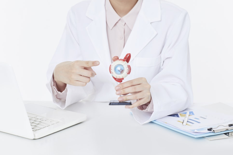 눈실핏줄터짐 원인과 치료 예방법에 대해 관련 이미지 2
