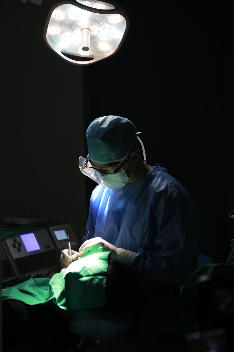 신사역치과 30년 동안 한자리를 지킨 신성치과의 비결은? 관련 이미지 8