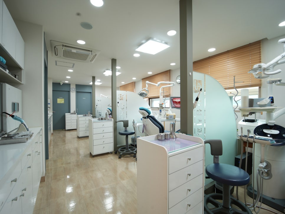 논현역치과 신성치과 충치 치료도 제대로 받아야 합니다. 관련 이미지 14