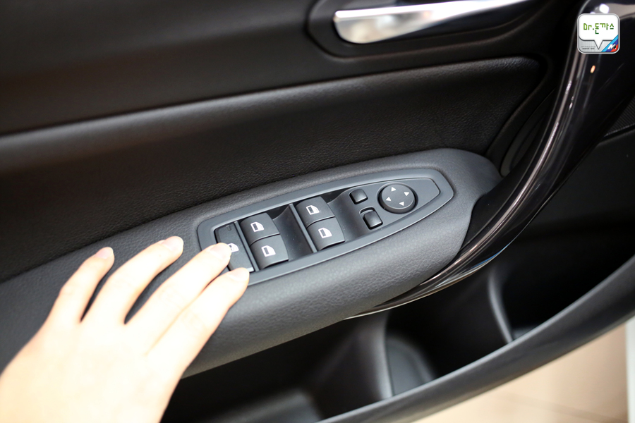 3000만원대 BMW 신형 뉴 1시리즈 해치백+118d 어반과 120d 스포츠 중에 뭘 살까? (어반과 스포츠 비교분석 ) 관련 이미지 68