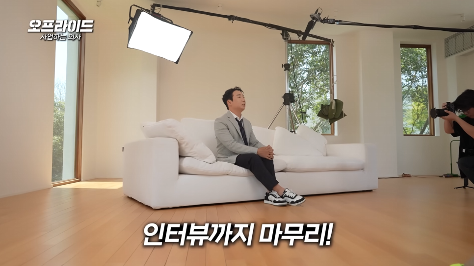 사업하는 의사, 일론 머스크 어머니를 만났습니다. (feat. 메이머스크) 관련 이미지 2