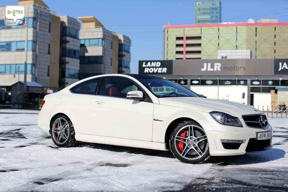 [시승기] c63 amg 쿠페 퍼포먼스 패키지 시승기 + 닥터돈까스와 오사모디(BMW 535d)가 드리는 새해인사 관련 이미지 7