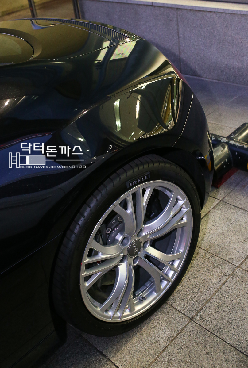 아우디 R8 V10 플러스 쿠페 출고이야기. 관련 이미지 12