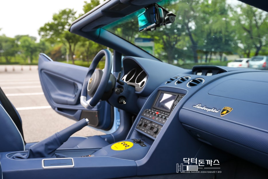 람보르기니 시승기. 람보르기니 가야르도 스파이더 시승기. 황소와의 투우시합. 관련 이미지 37