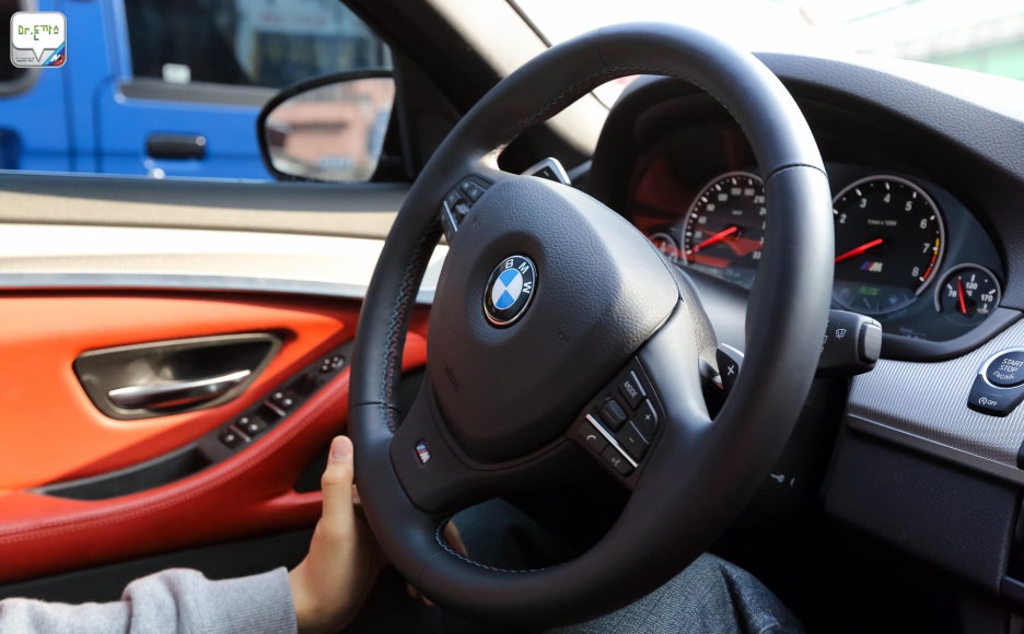 BMW M5 시승기. 괴물세단의 과거 그리고 현재(E39 M5,E60 M5,F10 M5). 관련 이미지 58