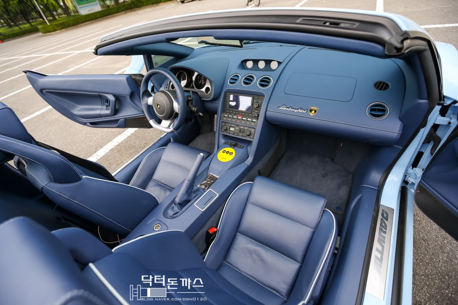 람보르기니 시승기. 람보르기니 가야르도 스파이더 시승기. 황소와의 투우시합. 관련 이미지 33