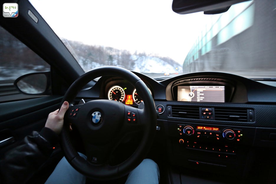 BMW M3 시승기+BMW M3=아드레날린 분비 유발자! 관련 이미지 58