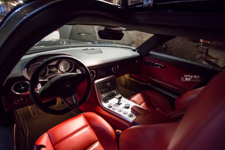 조금 특별한 벤츠 SLS 63 AMG 시승기. 관련 이미지 18