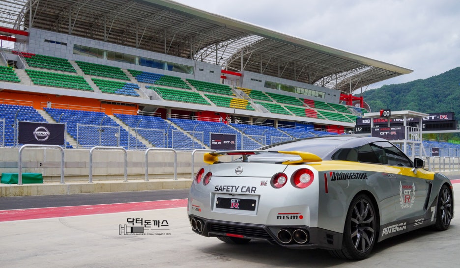 닛산 GT-R & 페라리 캘리포니아 in 인제스피디움 관련 이미지 19