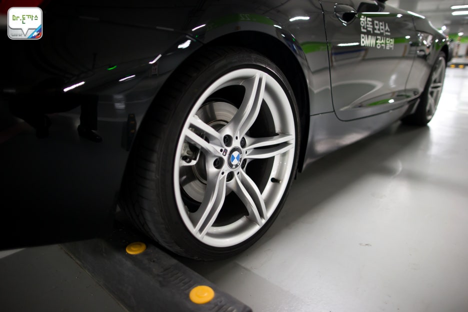 BMW z4 35is 시승기 - 엉덩이 춤을 추며 타는 로드스터의 매력. 관련 이미지 9