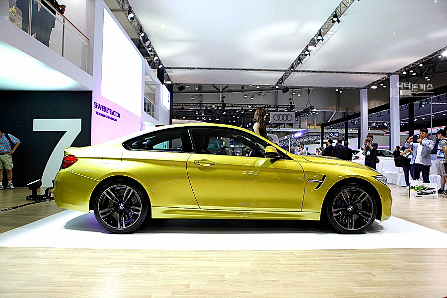 (실시간) 신형 BMW M3 그리고 BMW M4 국내 상륙. 관련 이미지 30