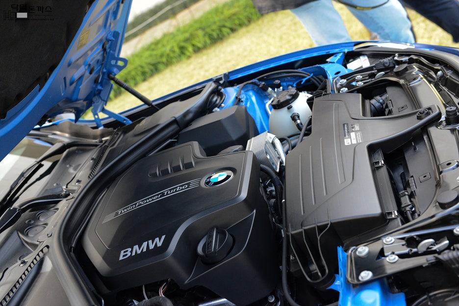 BMW 4시리즈 쿠페 디자인,사양 그리고 옵션 (BMW 428i M 스포츠 패키지+420d+M4) 관련 이미지 19