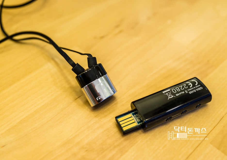 [가로수길 맛집] 엘본 더 테이블+닛산 GT-R vs 페라리 캘리포니아+블루투스이어폰/모비프렌/GBHS400. 관련 이미지 28