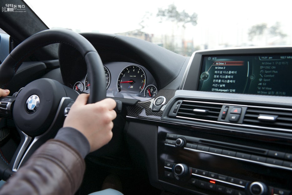 BMW M6 그란쿠페 시승기. 이 차가 2% 부족한 이유. 관련 이미지 22
