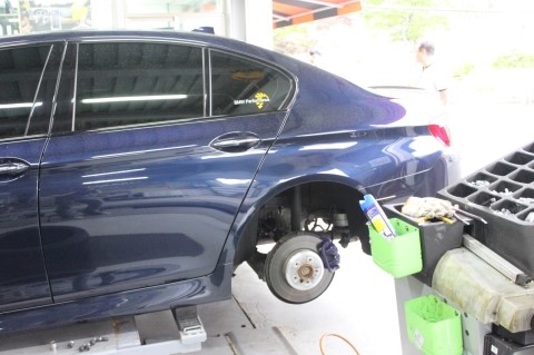 BMW f10 535d 타이어 바꾸다! 금호타이어 ECSTA LE Sport (엘이스포츠+225-40-19 // 275-35-19) 관련 이미지 8