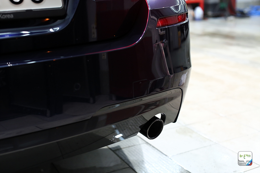 BMW F10 535d 치료하기! 광택작업 후기! (베스트샤인 오토팩토리 + 차량 흠집 제거+주차장테러 범인검거!+ 동판교까페+오시정) 관련 이미지 85