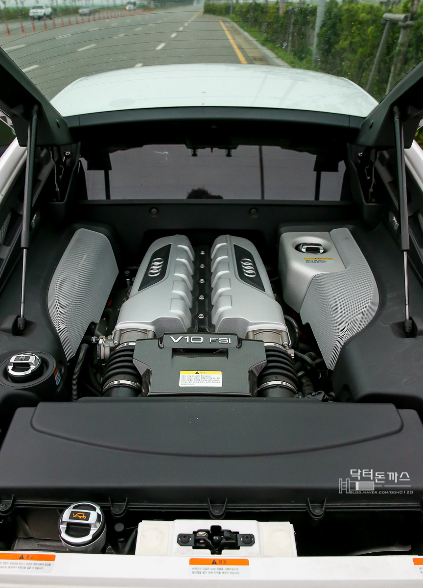 아우디 R8 시승기 1편+R8의 발자취를 따라서+R8 V8 쿠페+R8 V10 쿠페 관련 이미지 13