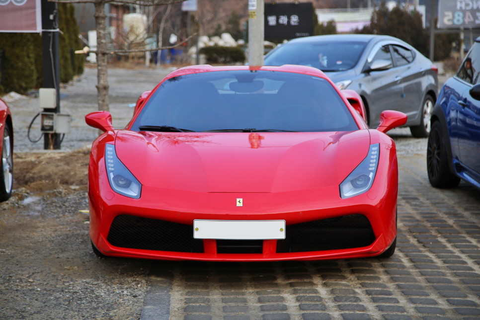 페라리 삼대가 한자리에- F430 스쿠데리아, 458 이탈리아, 488 스파이더 드라이브 관련 이미지 10