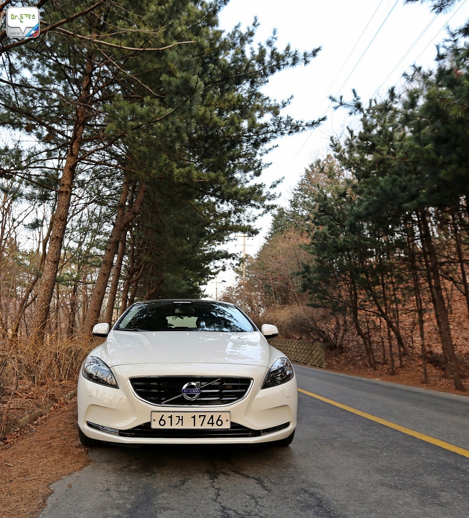 [볼보 V40 시승기] 볼보 V40 D4, 볼보 V40 T5 시승기, 안전하고 이쁜 자동차! 관련 이미지 11