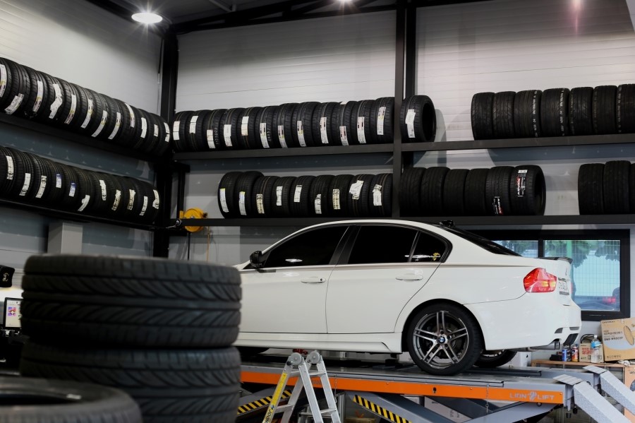 BMW e90 320d 얼라이먼트 공부하다! 산본스타일 방문 후기!(존빈 3D 얼라이먼트+캠버,토우,캐스터+bmw 퍼포먼스 파츠들) 관련 이미지 47
