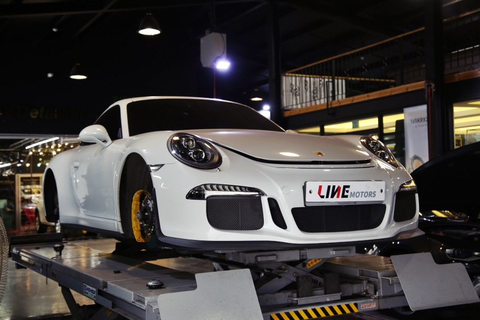 봄맞이 포르쉐 911 GT3 타이어 교체 관련 이미지 11
