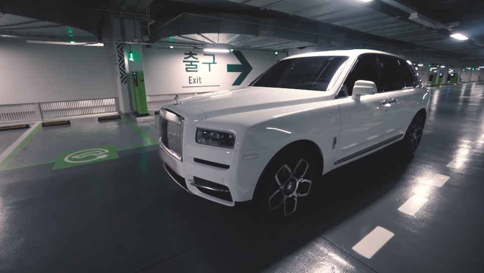 롤스로이스 컬리넌 무려 5억 SUV 끝판왕 | 오프라이드 오가나 관련 이미지 3
