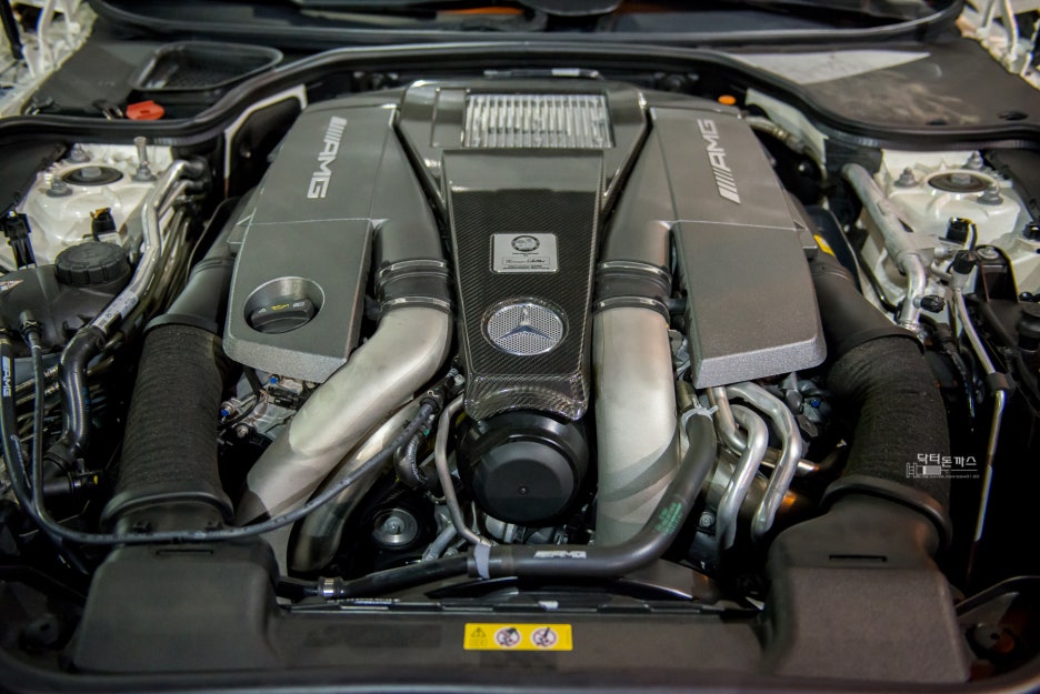 벤츠 SL63 AMG 퍼포먼스팩 로드스터 시승기 관련 이미지 10