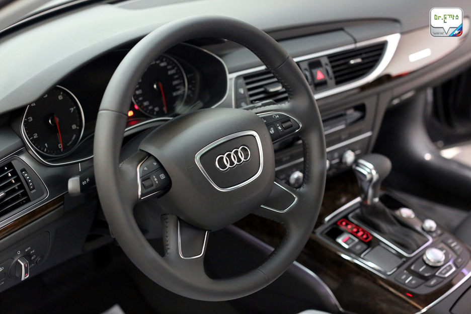 잘 팔리는차와 안 팔리는차! 아우디 A6 3.0 TFSI vs 아우디 R8 GT 스파이더 관련 이미지 9