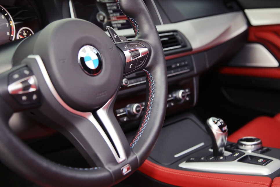 BMW M5 구입 , 중고차 구매 동행 서비스 마이마부 관련 이미지 28