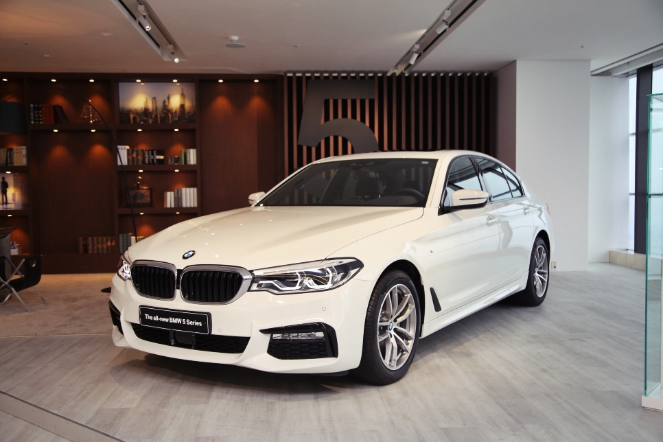 BMW 5시리즈 풀체인지 런칭& 시승기 관련 이미지 14
