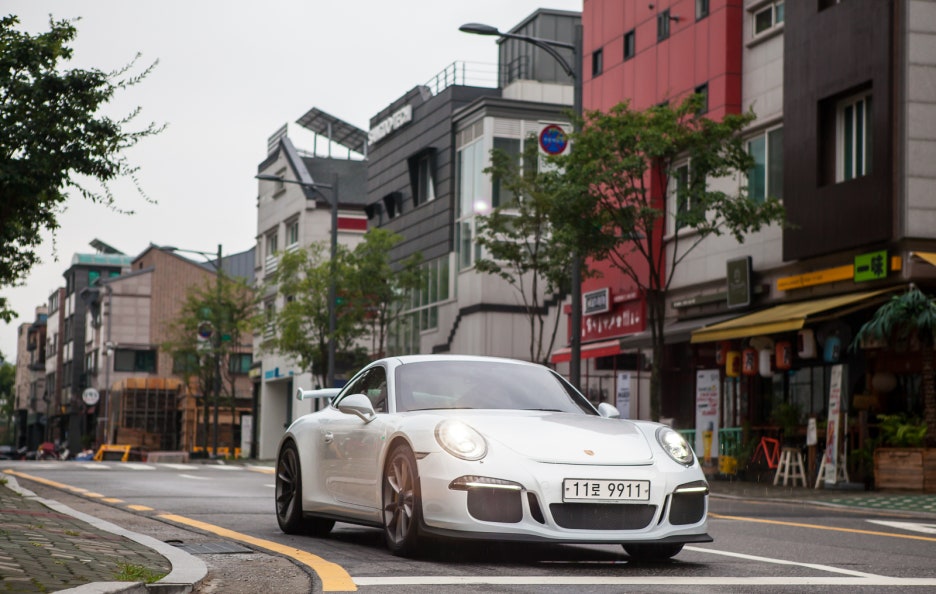 코어근육 운동 유발차 포르쉐 911 GT3 + 허먼밀러 에어론 체어 구매 관련 이미지 3
