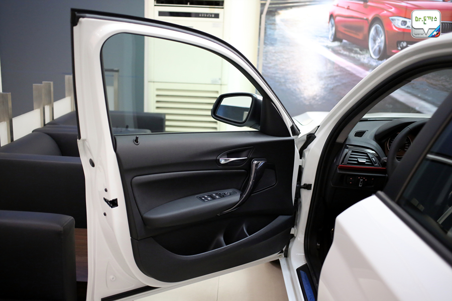3000만원대 BMW 신형 뉴 1시리즈 해치백+118d 어반과 120d 스포츠 중에 뭘 살까? (어반과 스포츠 비교분석 ) 관련 이미지 65