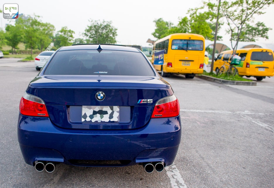BMW M5 시승기. 괴물세단의 과거 그리고 현재(E39 M5,E60 M5,F10 M5). 관련 이미지 30