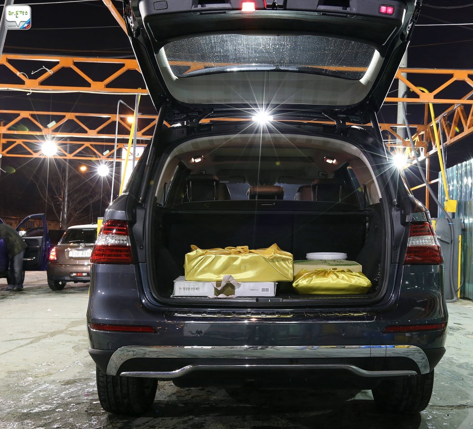 [시승기] 벤츠 ML350 시승기. 겉과 속이 다른 수입 SUV. 관련 이미지 10