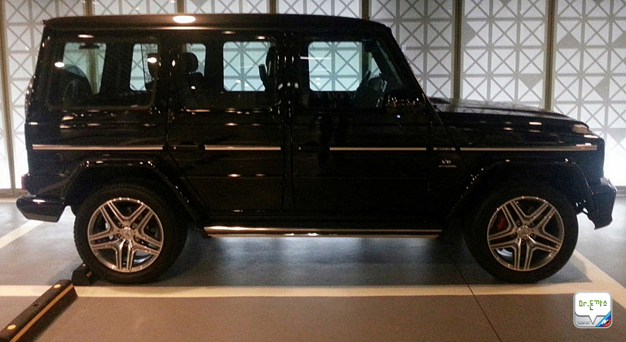 [벤츠 G63 AMG, G350블루텍] 벤츠 G클래스! 남자연예인들이 좋아하는차를 간보다! (실사포함) 관련 이미지 4
