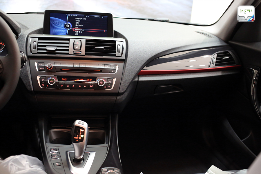 3000만원대 BMW 신형 뉴 1시리즈 해치백+118d 어반과 120d 스포츠 중에 뭘 살까? (어반과 스포츠 비교분석 ) 관련 이미지 60
