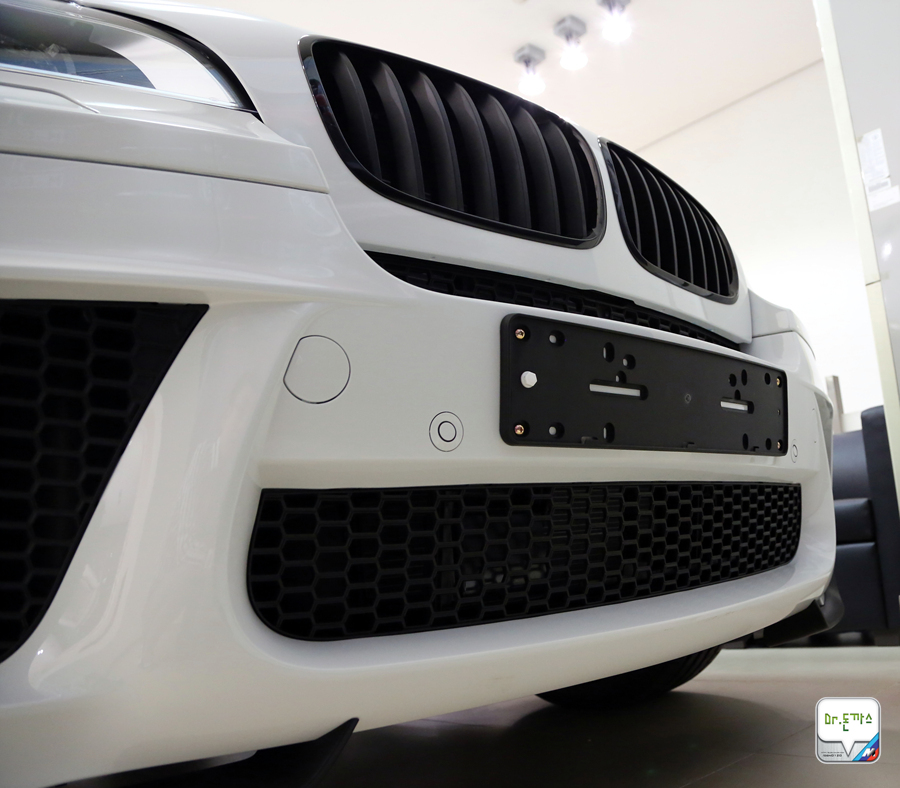 [X6 M50d] 국내에 상륙한 BMW 디젤의 끝판왕을 우연히 만나다! (M550d+X5 M50d+X6 M50d = M performance) 관련 이미지 32