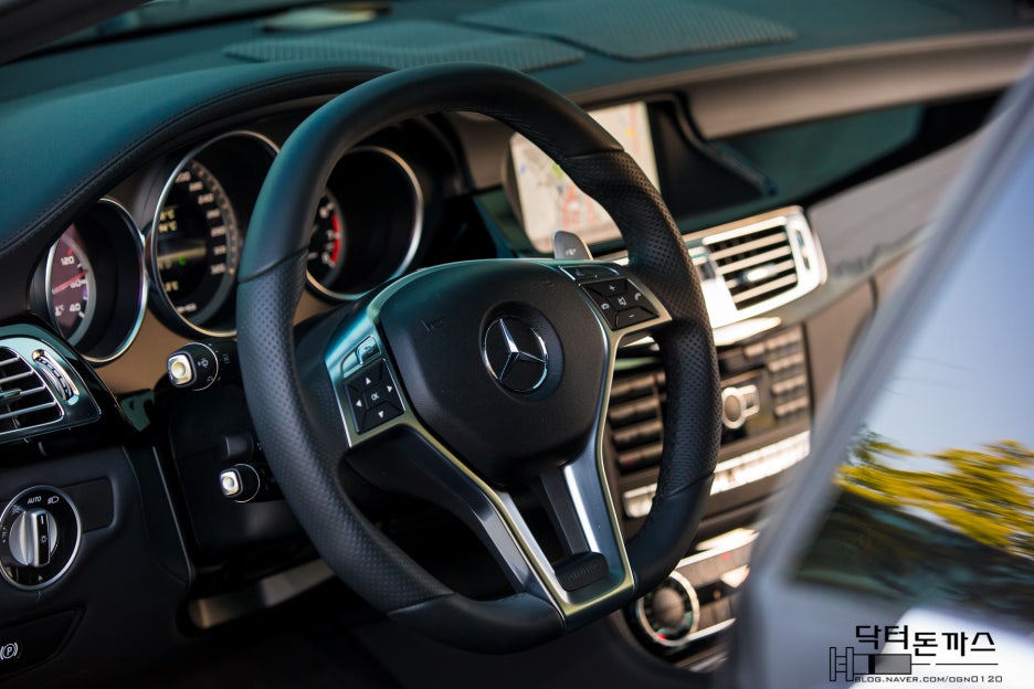 벤츠 CLS 63 AMG 시승기. 이쁘고 배기음 좋은 KTX. 관련 이미지 19