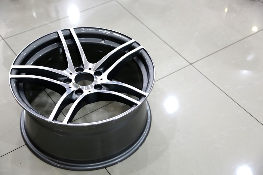 BMW e90 320d 블랙엔 화이트 에디션 하루에 두번 휠 바꾸다!! ( 광명 ez 타이어+ 산본 스타일+ 동판교 맛집+ 커피그리고사람들+브런치) 관련 이미지 56