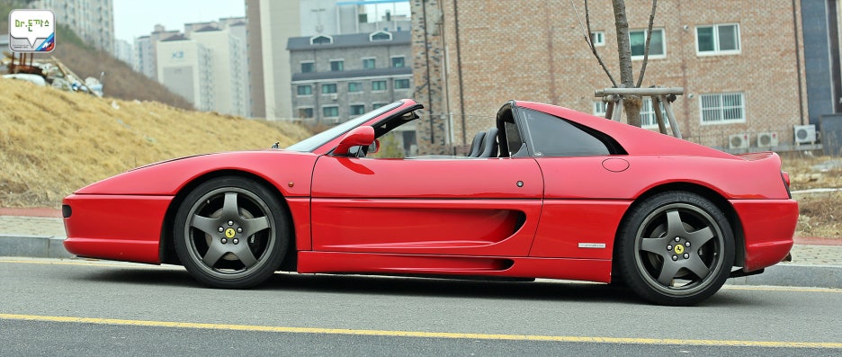 [페라리 F355 GTS] 세월이 가도 멋진 스포츠카 페라리 F355를 소개합니다. 관련 이미지 19
