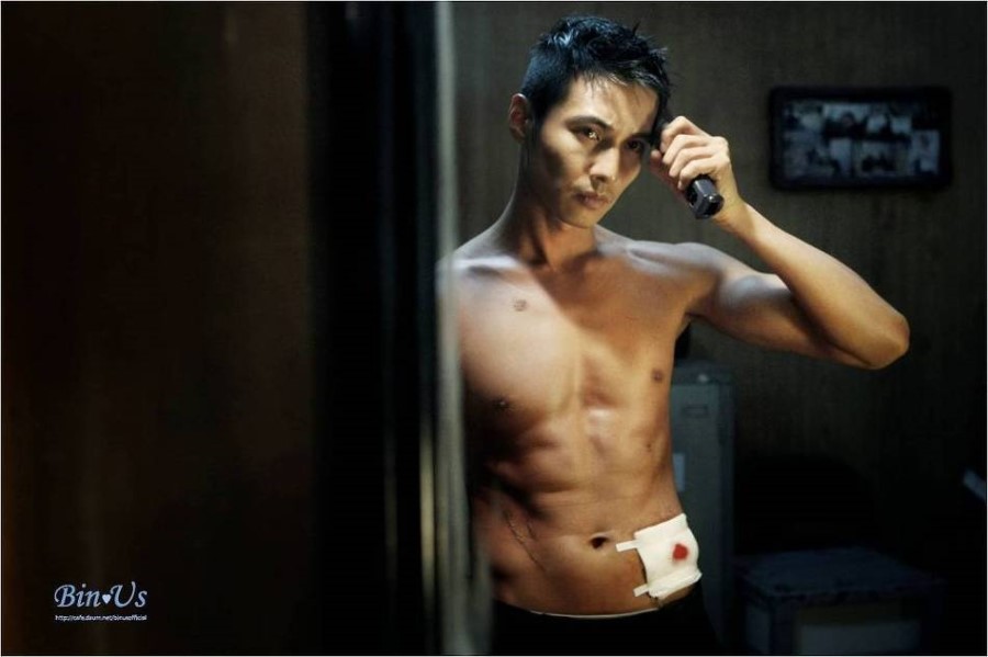 [ 애스턴마틴 db9 ] 위기속에서도 꿋꿋하게 그 명맥을 이어온 영국의 스포츠카! 영화 007시리즈의 본드카! 관련 이미지 20