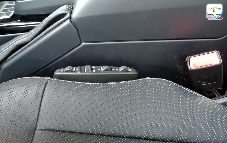 [시승기]벤츠 G63 AMG "남자의 남자에 의한 남자를 위한 자동차  벤츠 G클래스" 관련 이미지 21