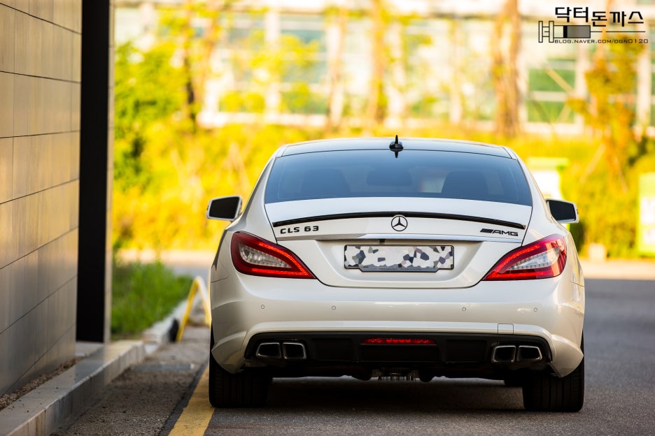 벤츠 CLS 63 AMG 시승기. 이쁘고 배기음 좋은 KTX. 관련 이미지 14