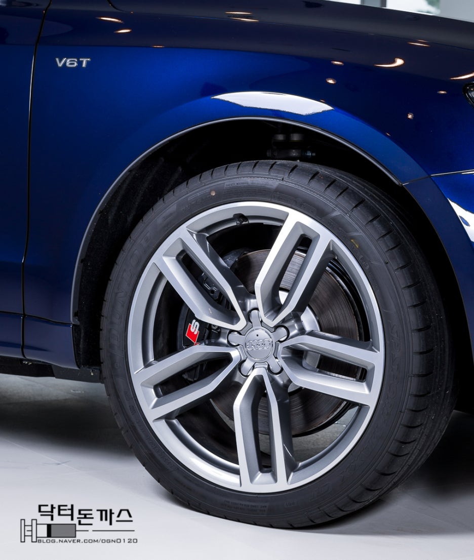 아우디 SQ5 는 가솔린이 아니라 디젤이었다. ( SQ5 의 성능,옵션 그리고 가격) 관련 이미지 8