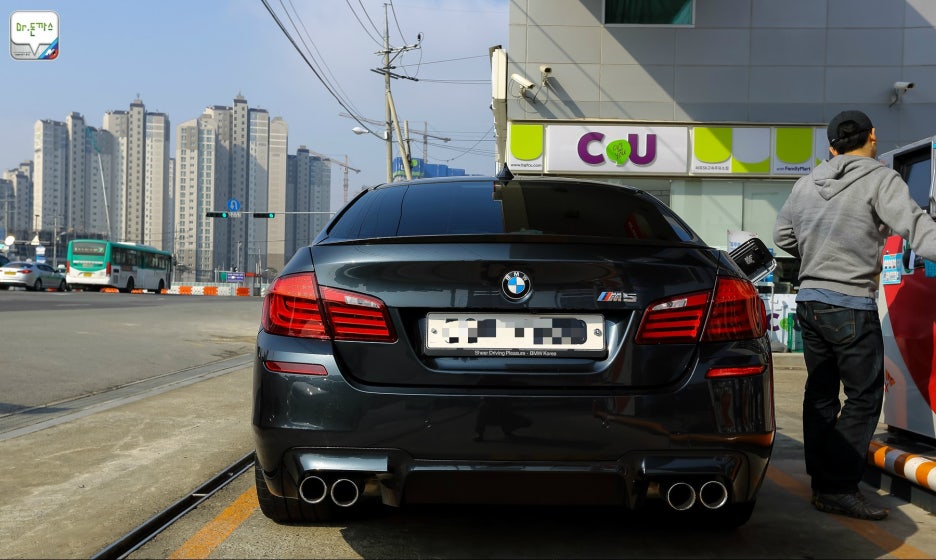 BMW M5 시승기. 괴물세단의 과거 그리고 현재(E39 M5,E60 M5,F10 M5). 관련 이미지 67