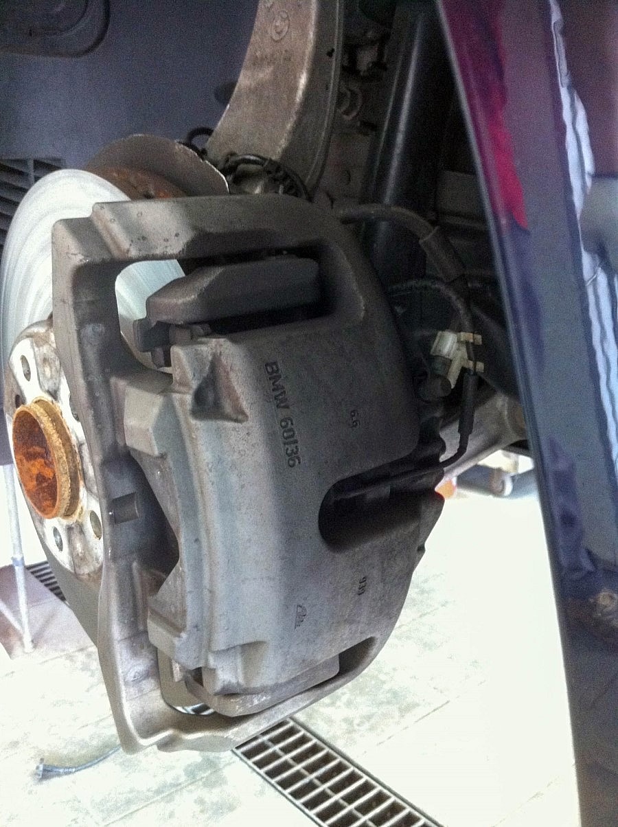 BMW f10 535d 브레이크 캘리퍼 도색! [에보루스터 방문후기] + 리퀴몰리 연료 첨가제 디젤용 연료 세척제 (Motor system reiniger) 관련 이미지 4