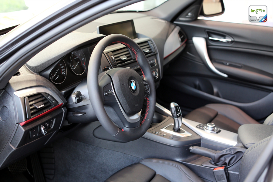 [비교시승기] BMW 뉴 1시리즈 해치백 vs 폭스바겐 골프 관련 이미지 13
